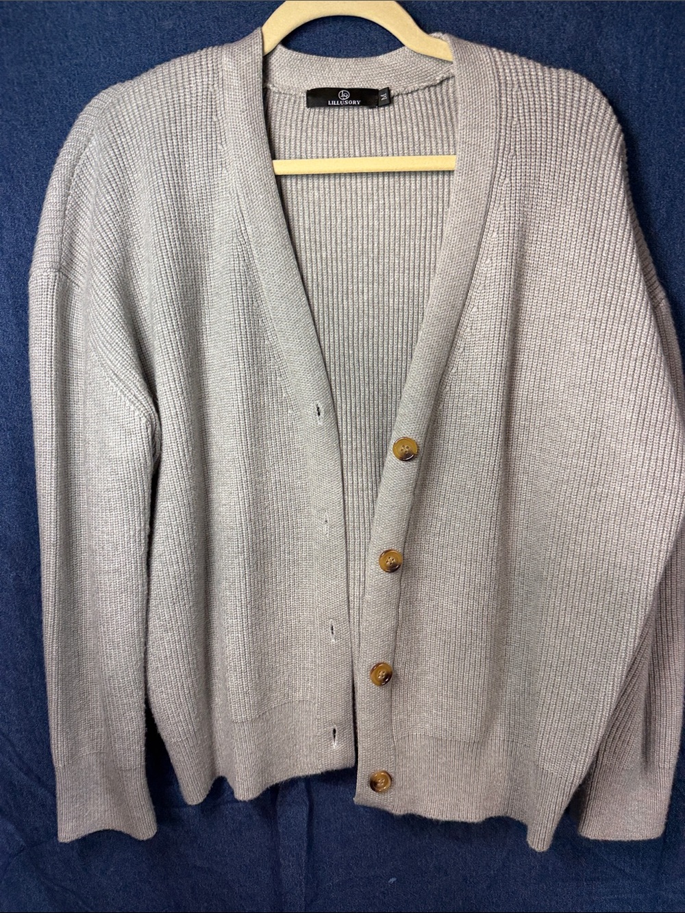 Illusory Light Gray Ribbed Button-Front Women's Cardigan